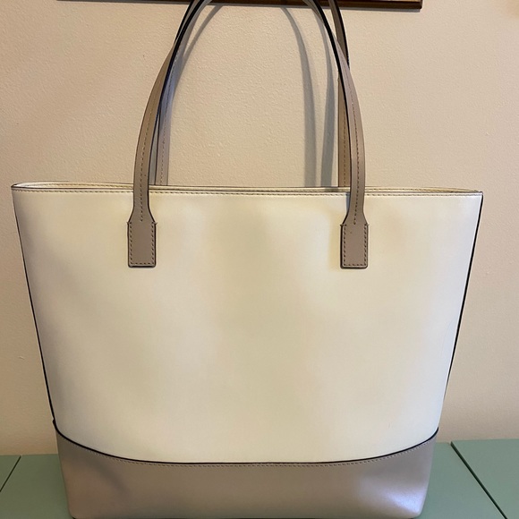SOLD Kate Spade Purse - Picture 2 of 6
